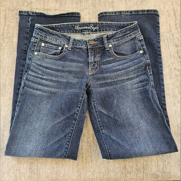 American Eagle Women's Favorite Boyfriend Jeans Size 8 - Picture 2 of 4